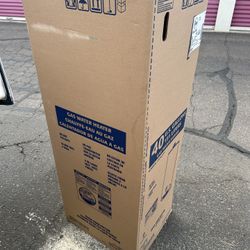 40 Gallon Gas Water heater Brand New I’m The Box Installation Sold Separately 