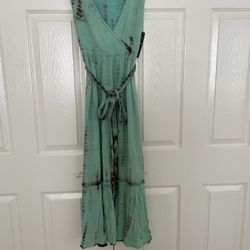 New - Women’s Long Dress, Size P/P