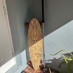 Kahuna Creations Māori Haka Longboard + Land Paddle 