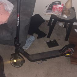 5th Wheel  Electric Scooter (With Charger)