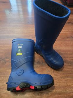 Rain boots insulated