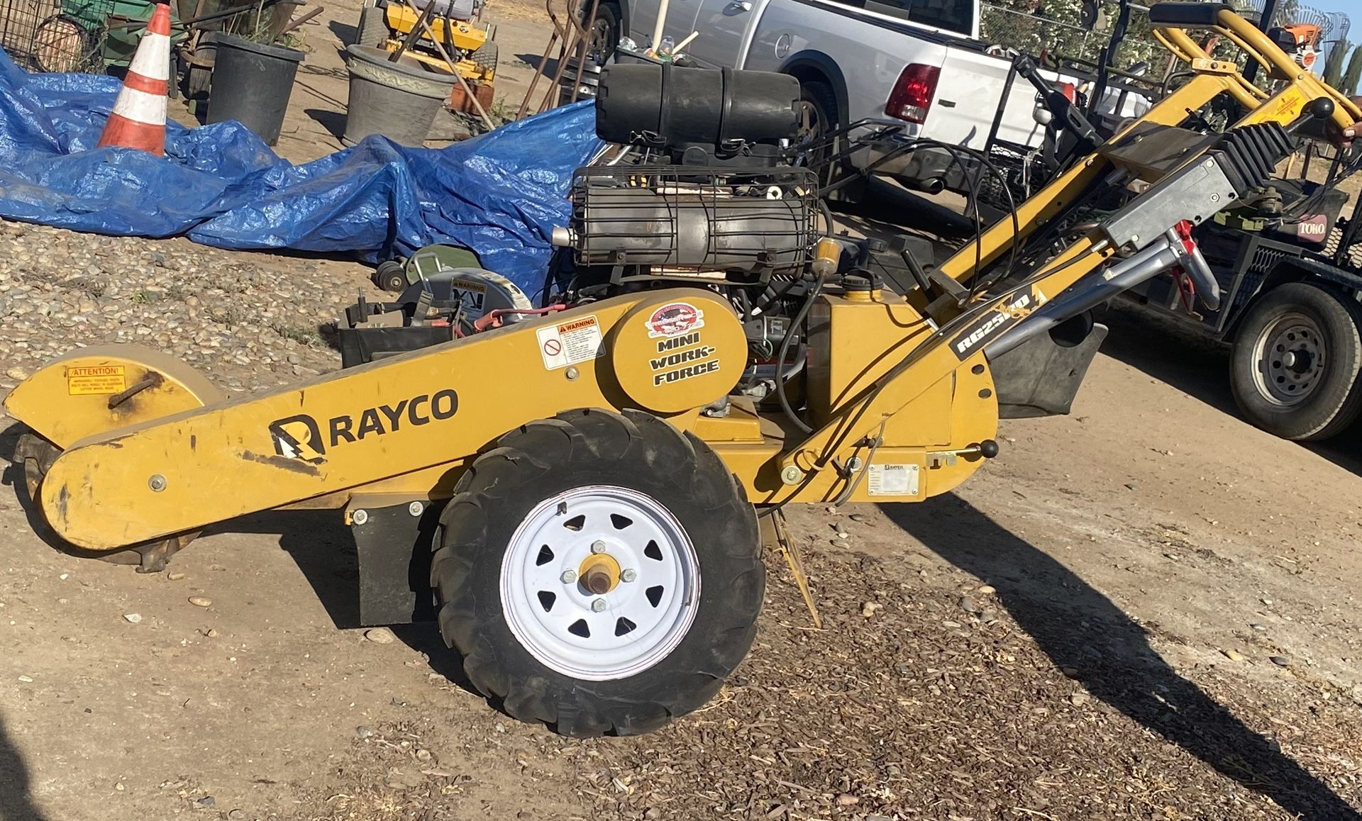 Rayco mini workforce 25HD stump grinder