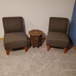 Accent Chairs