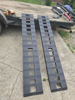 BestEquip Aluminum Ramps, 84 x 14 inch, 6000 lb Capacity, Suitable for Cars, Trailers, Trucks and Qu