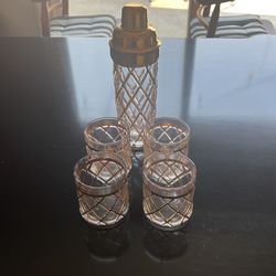 SHAKER WITH 18 K Gold & 4 GLASSES ALTUZARRA, COCKTAIL SHAKER