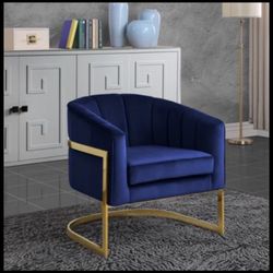 Navy Blue Velvet Barrel Chair 