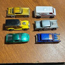 Hot Wheels From 1969 To 1976 +gold Chevy