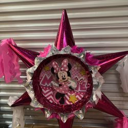Minnie Mouse 3D Star Pinata