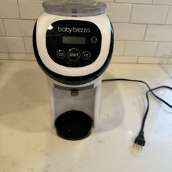 Baby Brezza Formula Pro