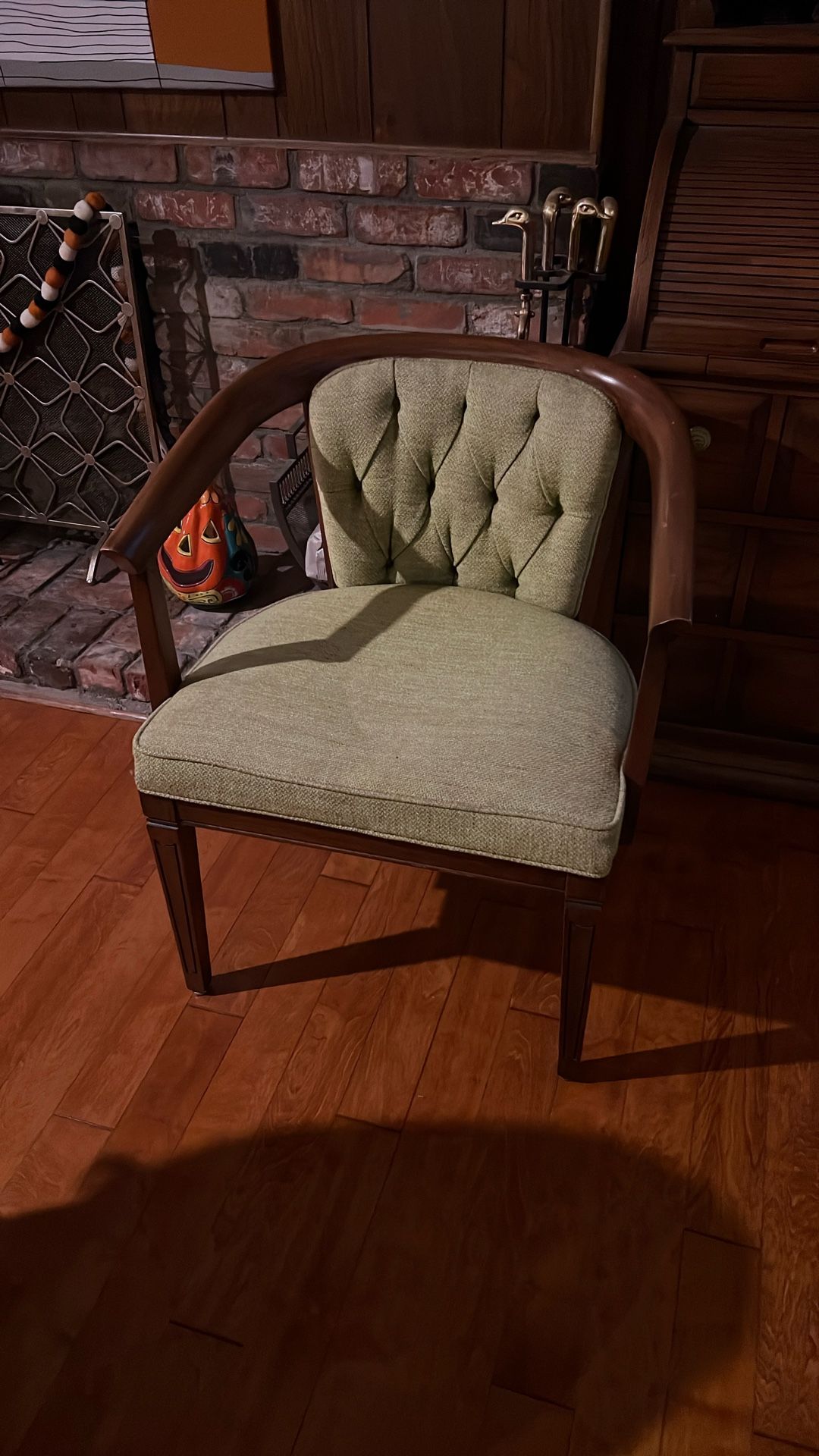 Solid Wood And Upholstery Chair