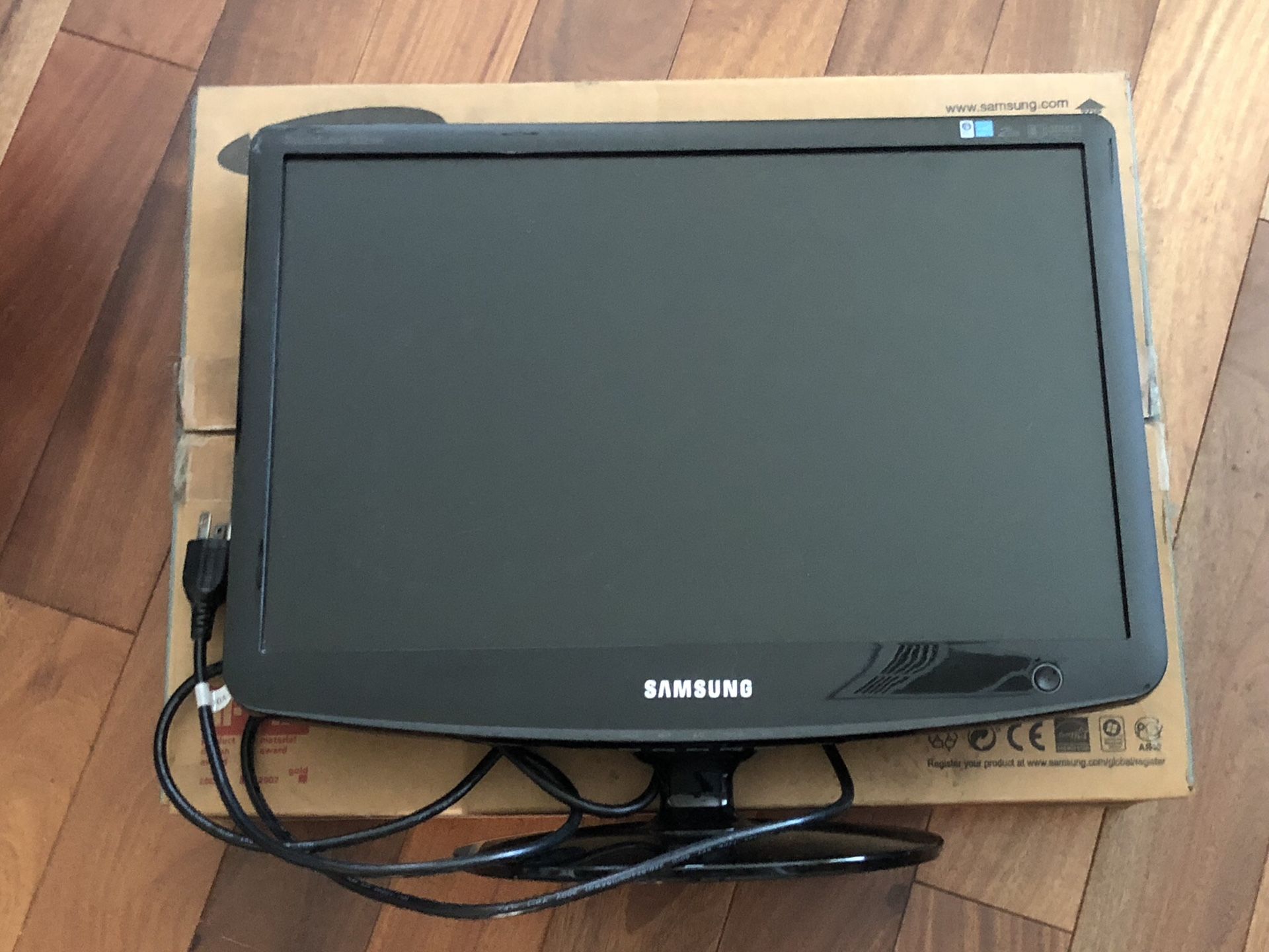 SAMSUNG 932BW 19” LCD COMPUTER MONITOR