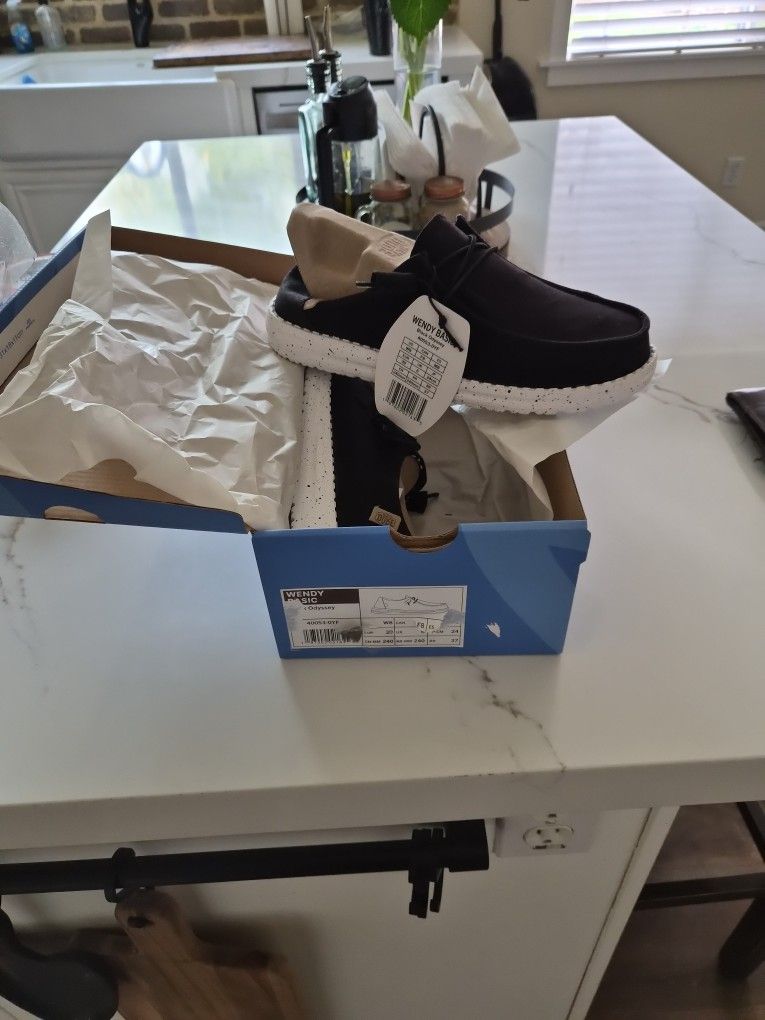 Women's Hey Dude Wendy Basic Black Size 8