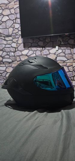 BILT helmet