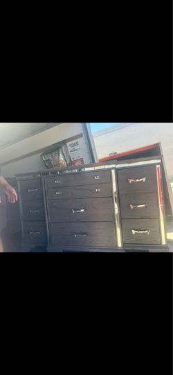 Dresser