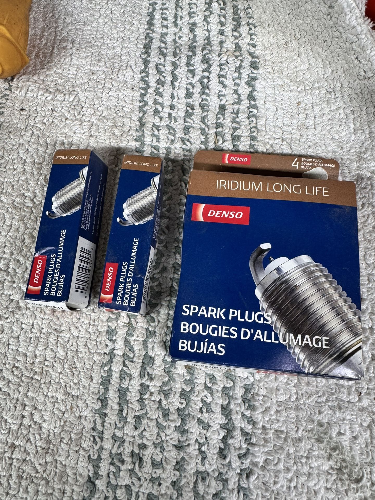 Nissan 370z / Infinity G37 Denso Spark Plug Kit