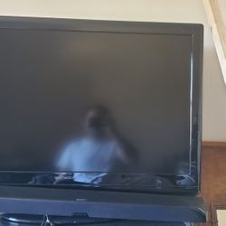 Tv And Soudbar 