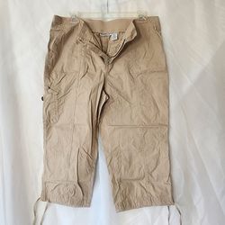 Croft & Barrow Capris Hiking Pants Size 12 Women's Stretch Cotton Beige Tan  for Sale in Boynton Beach, FL - OfferUp