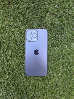 📱 iPhone 15 Pro Max – Excellent Condition – $550 OBO