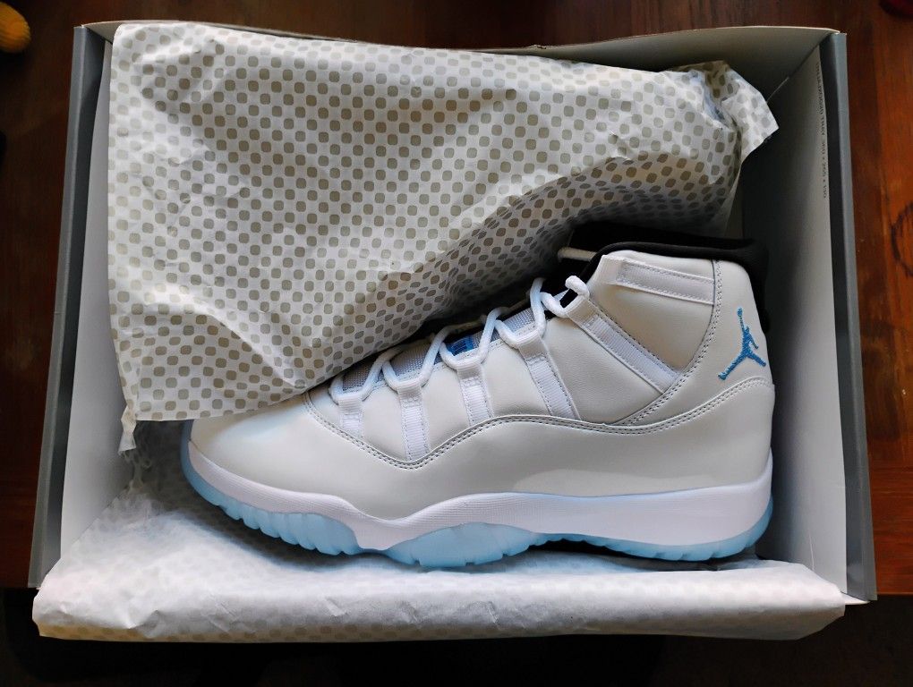 Jordan 11 Legend Blue 