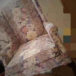 Vintage Lounge Chair