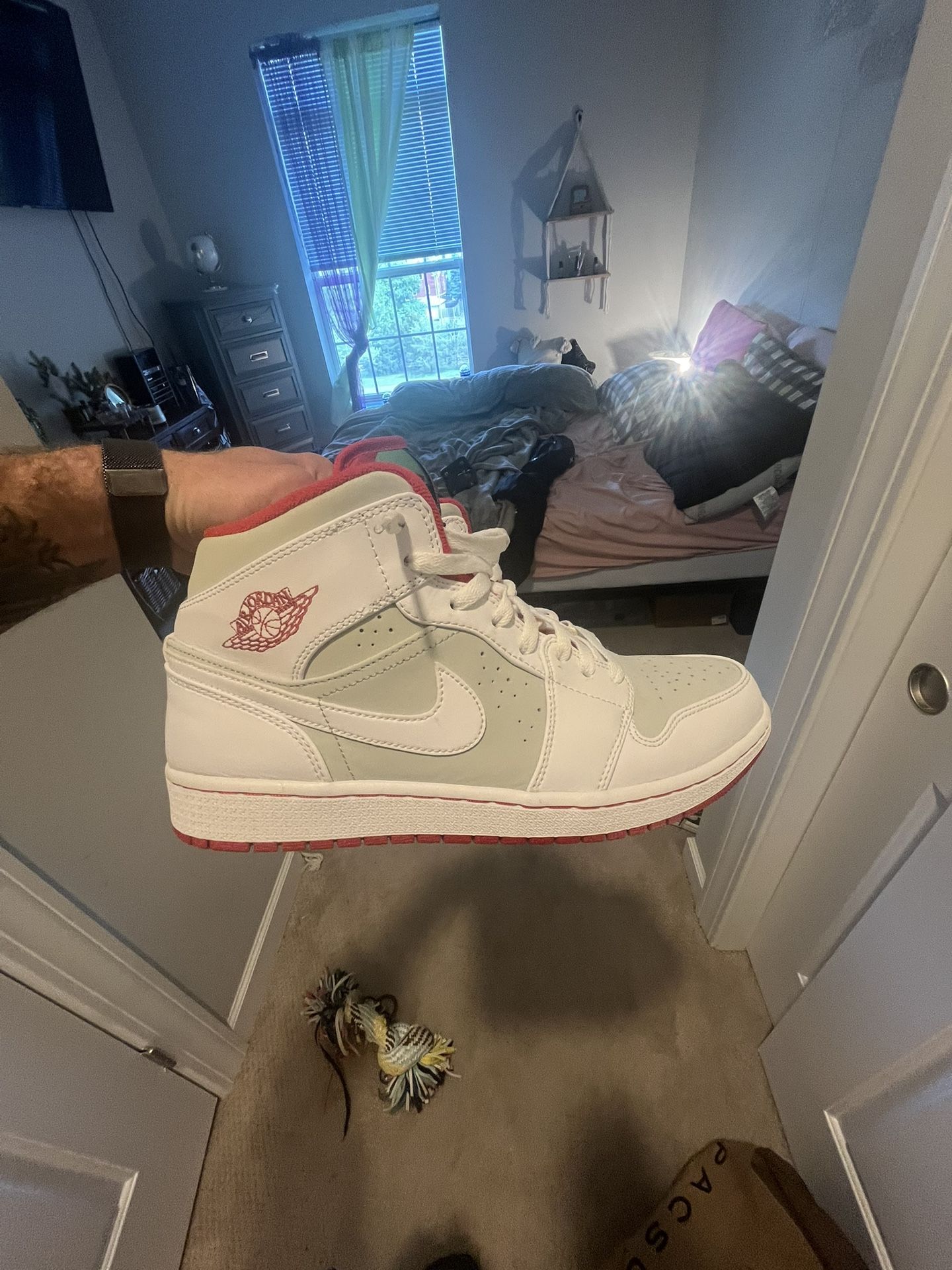 Jordan 1 Hare
