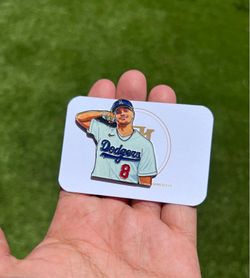 Dodgers Kike Hernandez (3 Rings UP)
