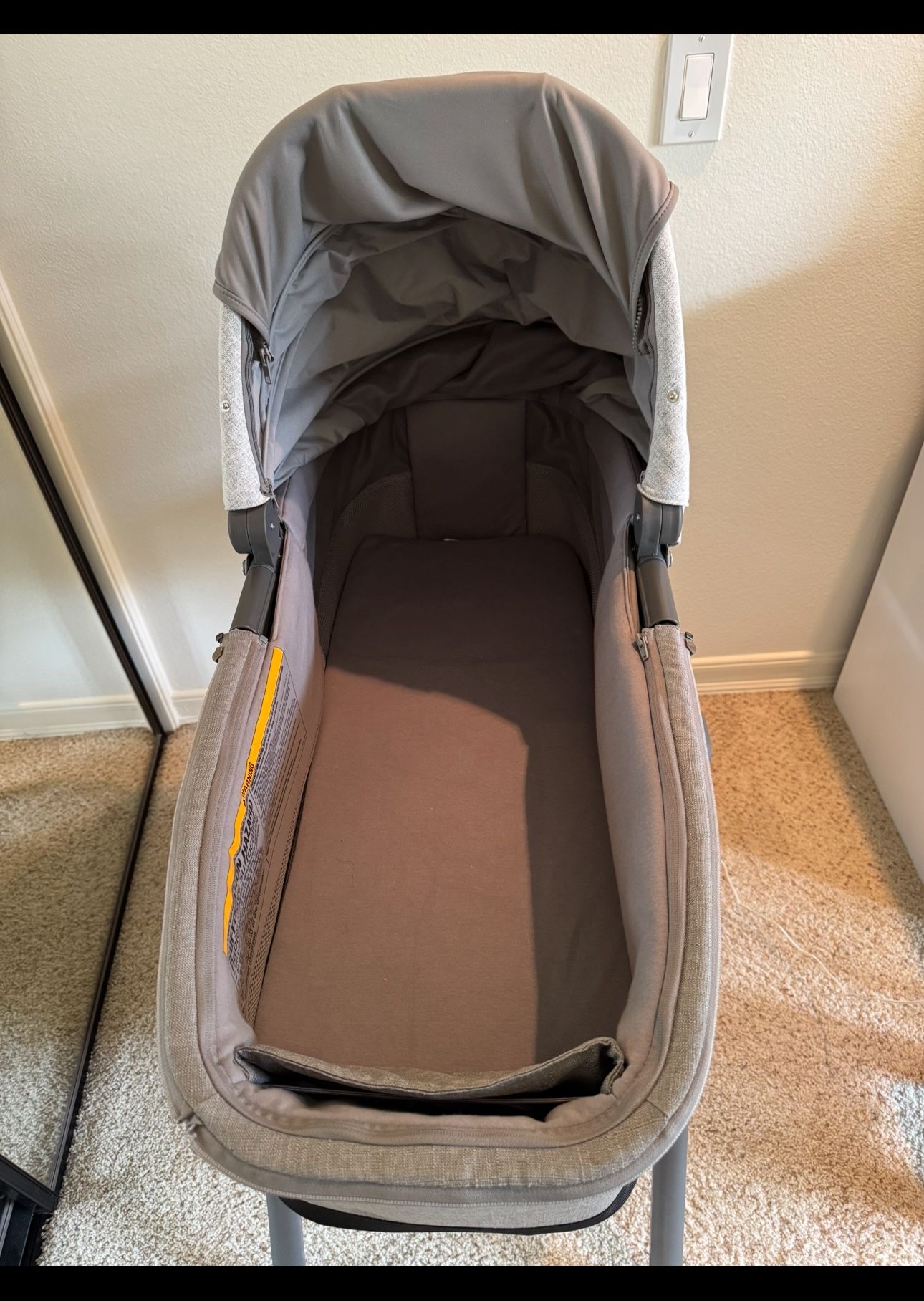 Nona Travel System. Car seat , Stroller And Bassinet
