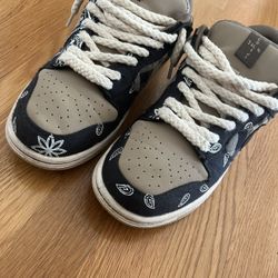 Travis Scott SB Dunk 