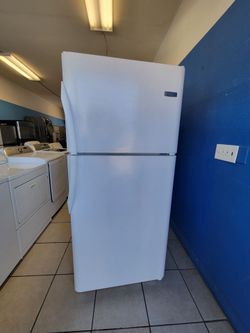 Frigidaire Refrigerator White 21 Cuft