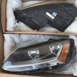 2017 Volkswagen Jetta headlights