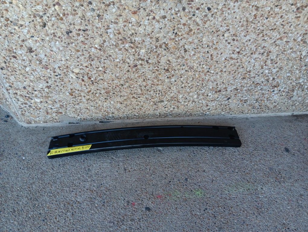 2012-19 Nissan Versa Front Rebar 