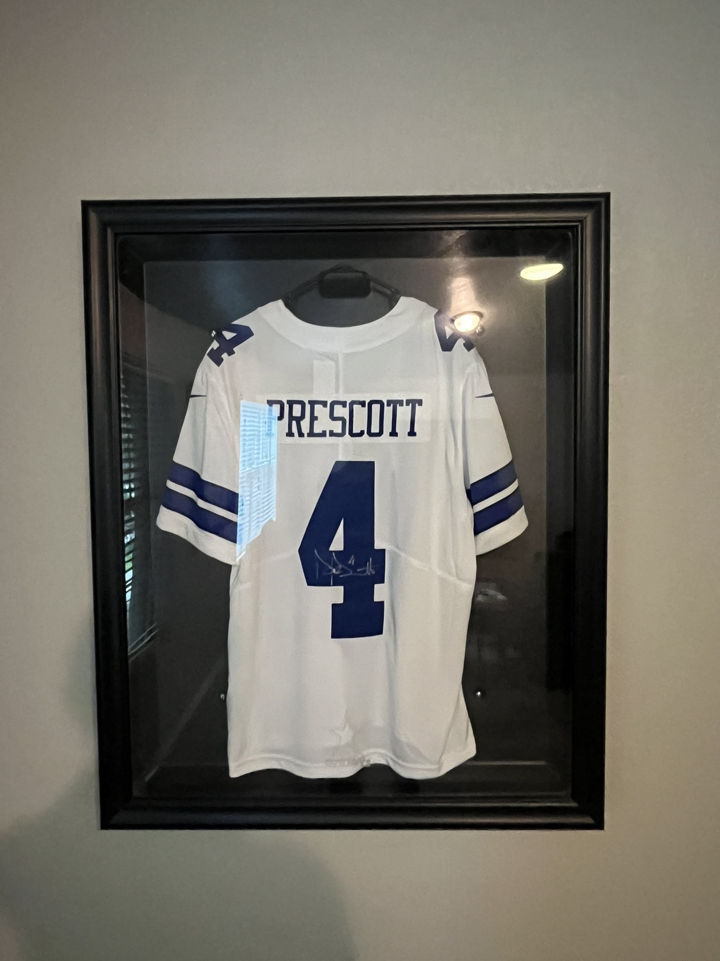 Cowboys Prescott signed jersey with or without frame embroidery with cowboys logo