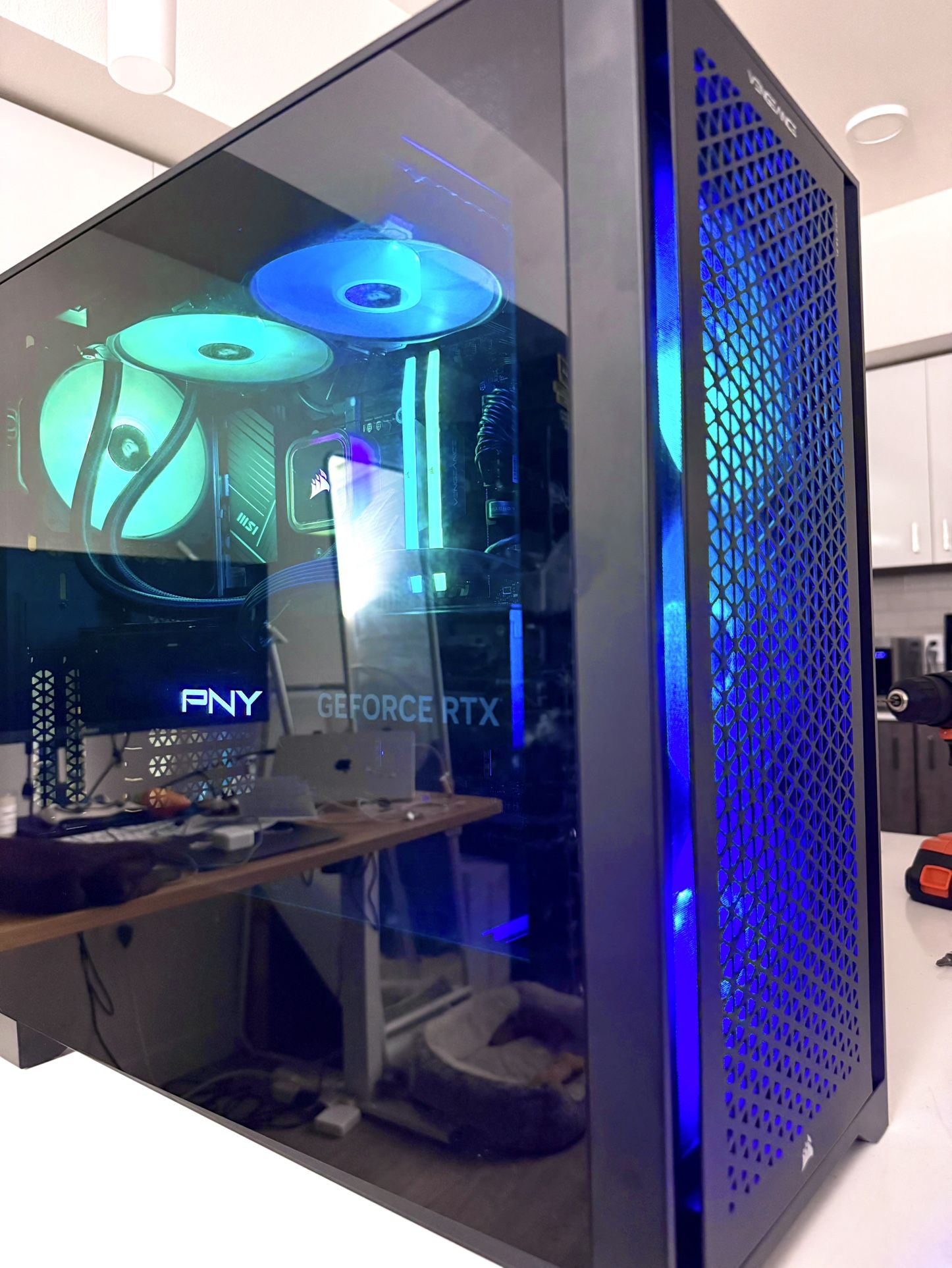 Corsair Liquid-Cooled Gaming PC — i9-14900KF / RTX 4070 Super / 64GB DDR5 / 2TB SSD / 1000W PSU