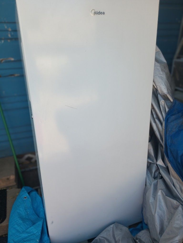 Media  Upright Refrigerator and Freezer 