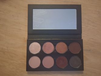 MAC Travel Exclusive Eyeshadow Palette,  Burgundy variant