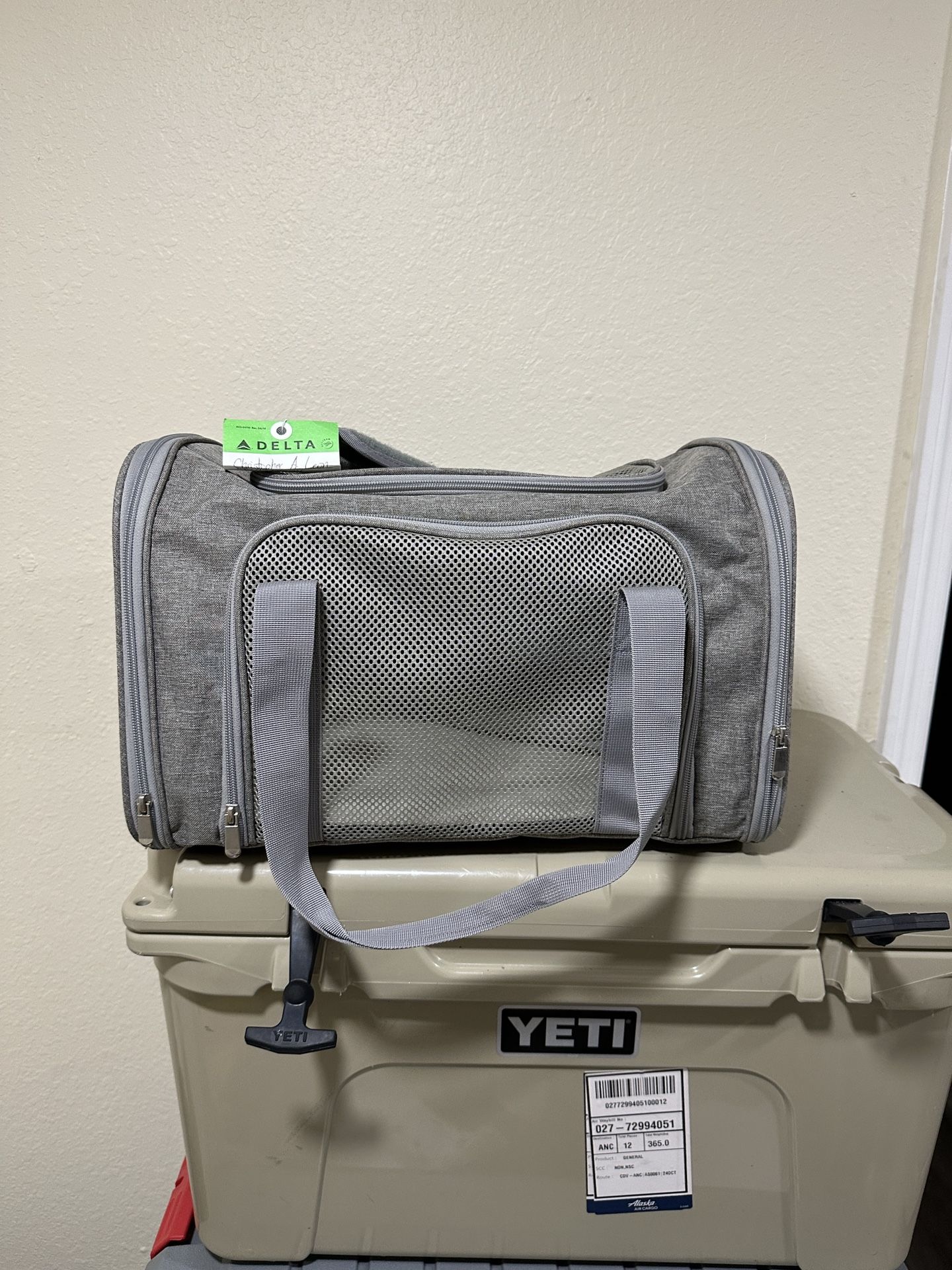 TSA/ FAA approved Animal Carry On