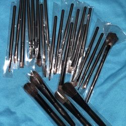 Makeup Brushes 