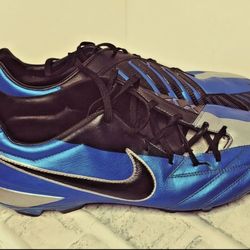 Nike T90 Men’s Soccer Cleats