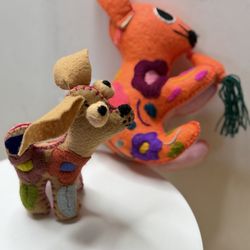 Animalitos" (little animals) are a vivid example of Mexican folk art Set