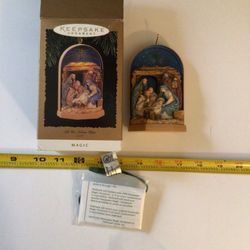 NIB Hallmark Keepsake