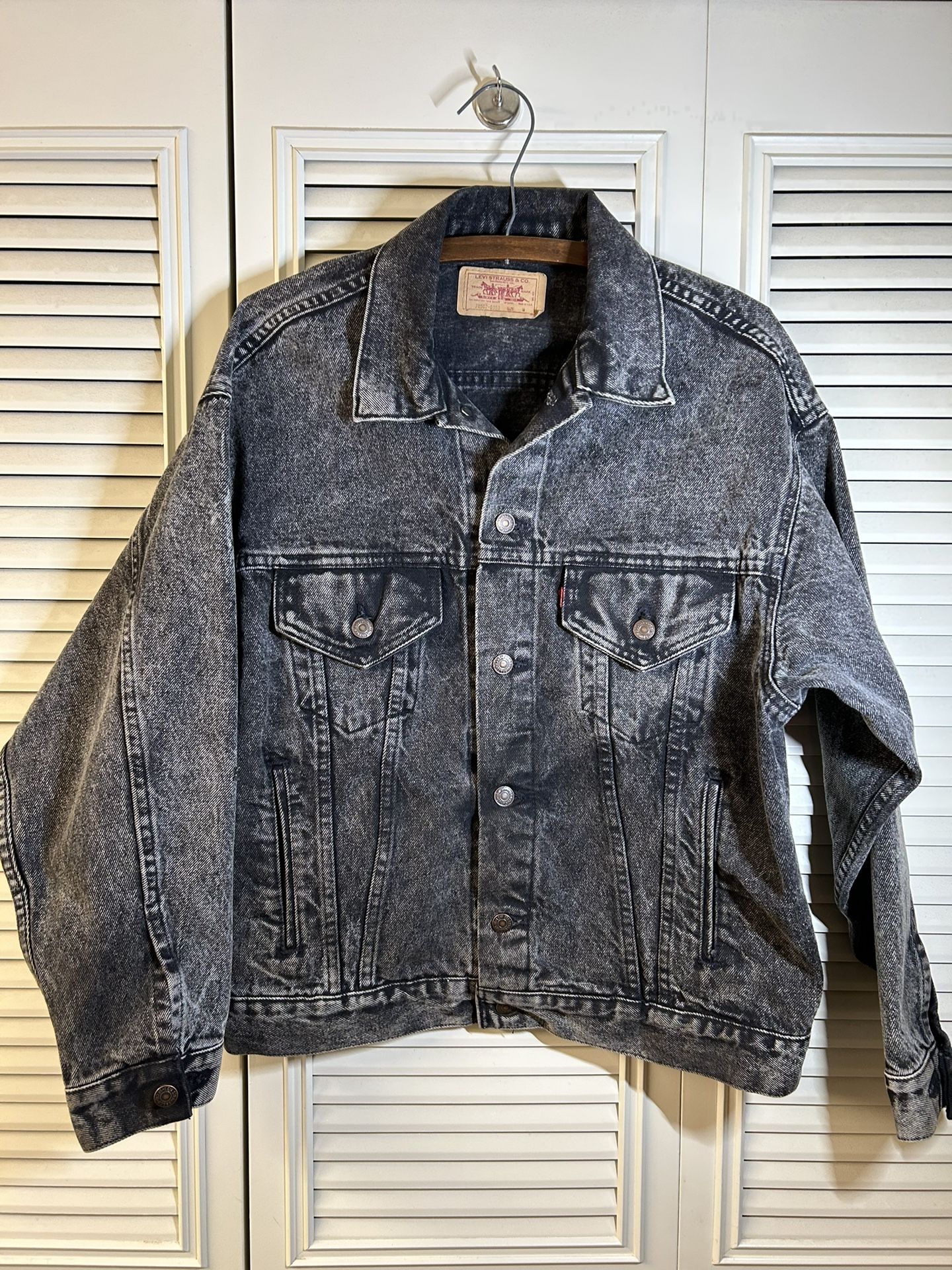 80’s Levi’s Vintage Denim Jacket for men medium size