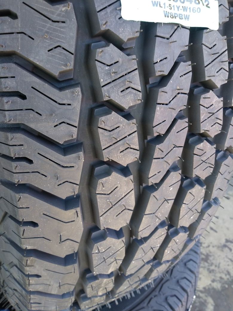 Bran new LT265 75 16 Futura Scrambler AP 10ply Loadrange E