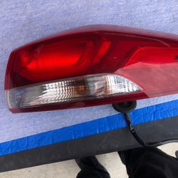 2017-2018 Hyundai Elantra Tail Light RH 
