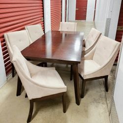 Haddigan Traditional Dinning
Table with 6 Cream Color
Upholstered Chairs