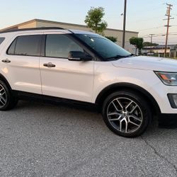 2017 Ford Explorer Sport 