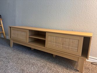 Entertainment tv center