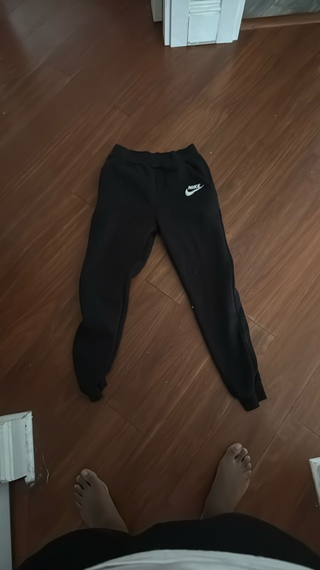 Nike joggers size medium 