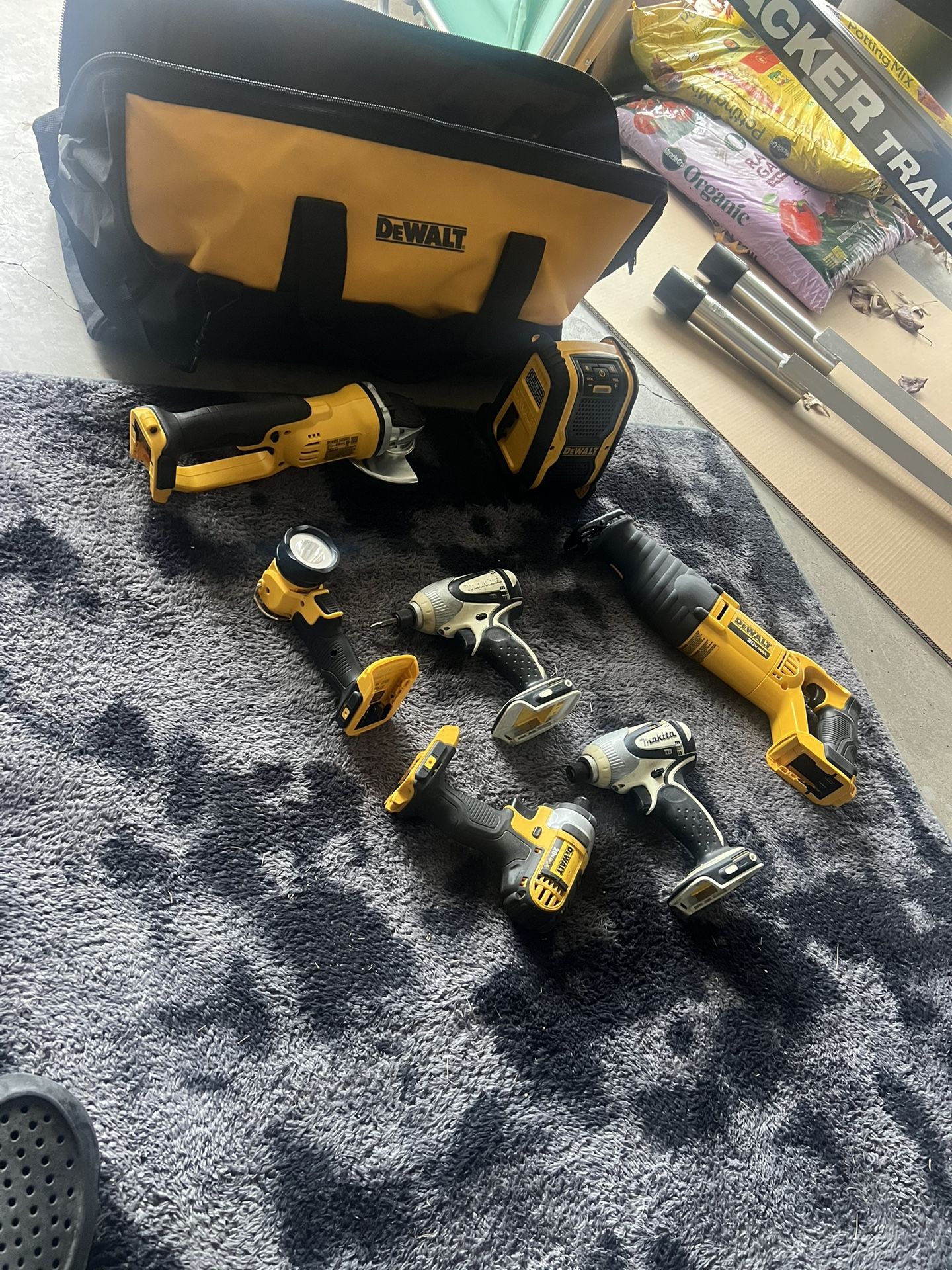 Dewalt / Makita Bundle