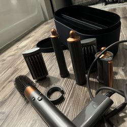 Dyson Airwrap 