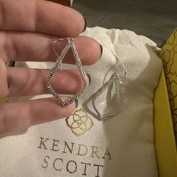 Kendra Scott- Drop earrings. Never Worn. 